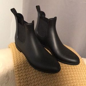 Slip on Rubber rain boots